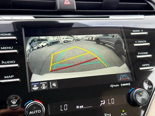 2020 Toyota Camry Hybrid XLE