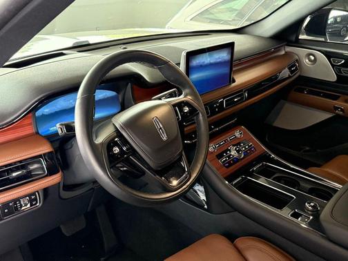 PRISTINE WHITE MET 3C 2023 Lincoln Aviator Reserve AWD