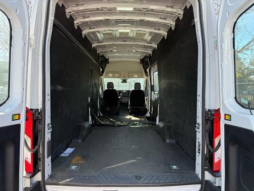 2023 Ford Transit-250 Base