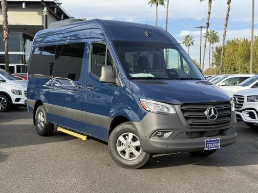 2025 Mercedes-Benz Sprinter 2500 Standard Roof