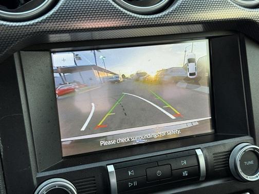 2020 Ford Mustang EcoBoost