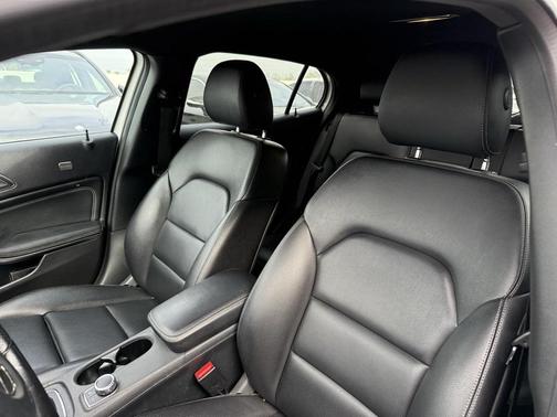 2020 Mercedes-Benz GLA 250 Base