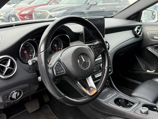 2020 Mercedes-Benz GLA 250 Base