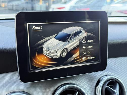 2020 Mercedes-Benz GLA 250 Base