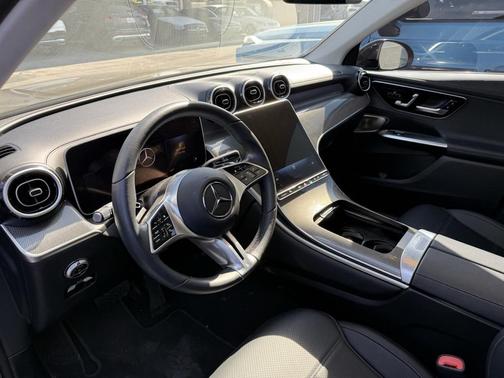 2024 Mercedes-Benz GLC 300 Base