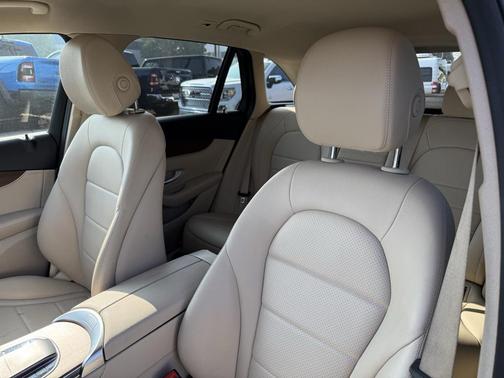 2022 Mercedes-Benz GLC 300 Base