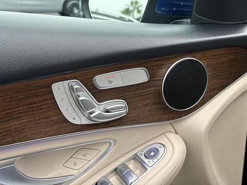 2022 Mercedes-Benz GLC 300 Base