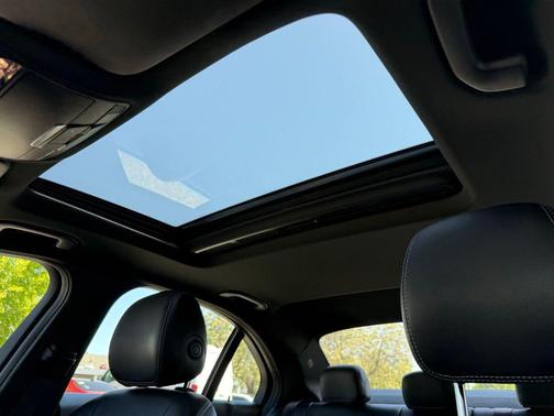 Polar White 2018 Mercedes-Benz C-Class C 300