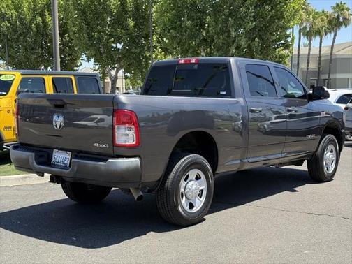 2022 RAM 2500 Tradesman Crew Cab 4x4 6'4' Box