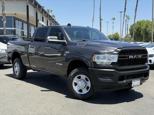 2022 RAM 2500 Tradesman Crew Cab 4x4 6'4' Box