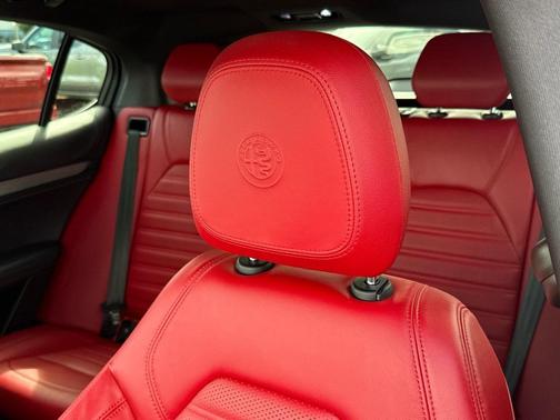 2022 Alfa Romeo Stelvio Ti