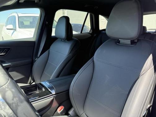 2024 Mercedes-Benz GLC 300 Base