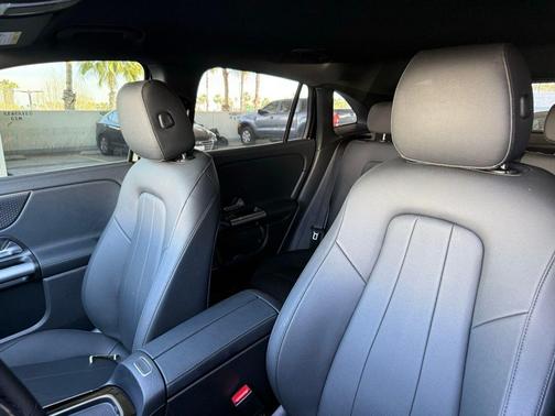 2025 Mercedes-Benz GLA 250 4MATIC