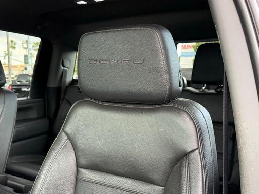 Onyx Black 2022 GMC Sierra 3500 Denali
