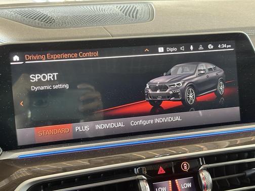 2022 BMW X6 xDrive40i