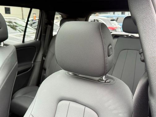 2026 Mercedes-Benz GLB 250 Base