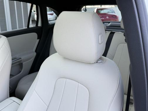 2026 Mercedes-Benz GLA 250 4MATIC