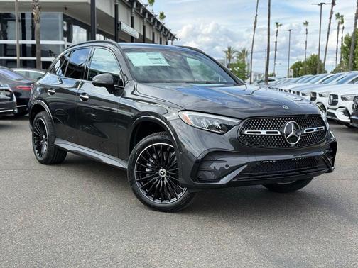 Graphite Grey Metallic 2026 Mercedes-Benz GLC 300 Base