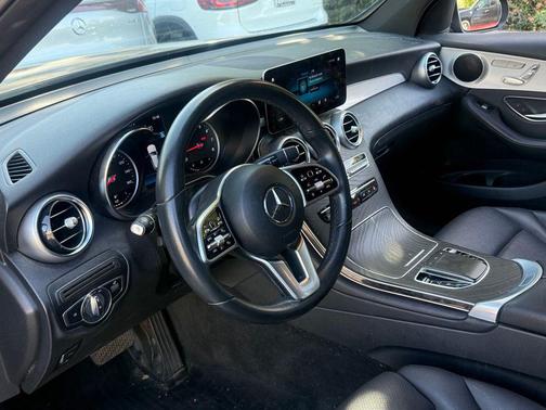 Graphite Grey Metallic 2022 Mercedes-Benz GLC 300 Base
