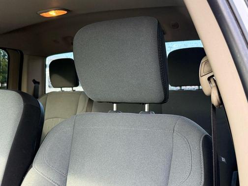 2020 RAM 2500 Big Horn Crew Cab 4X4 8' Box