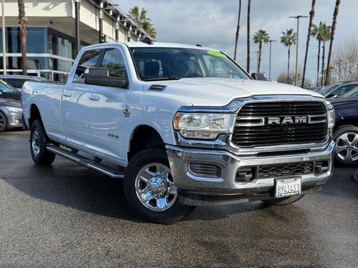 2020 RAM 2500 Big Horn Crew Cab 4X4 8' Box