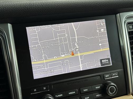 2018 Porsche Macan Sport Edition