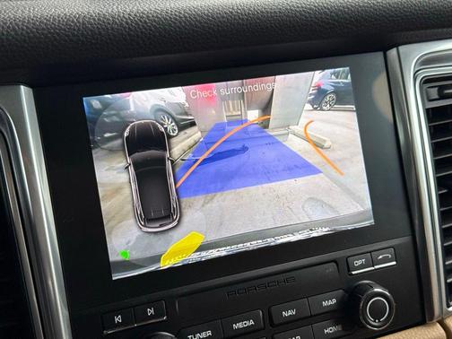 2018 Porsche Macan Sport Edition