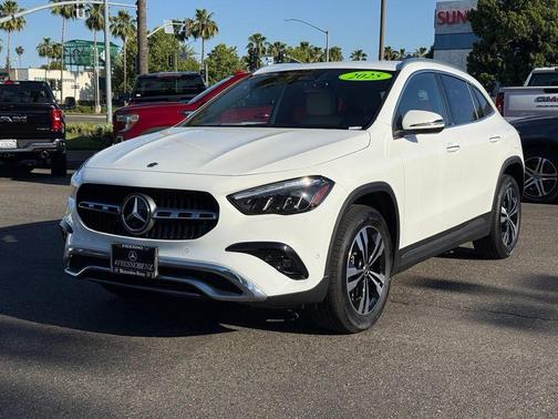 Polar White 2025 Mercedes-Benz GLA 250 4MATIC