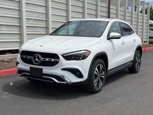 Polar White 2025 Mercedes-Benz GLA 250 4MATIC