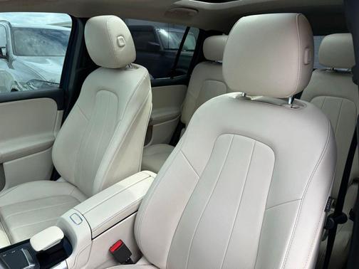 Denim Blue Metallic 2023 Mercedes-Benz GLB 250 Base