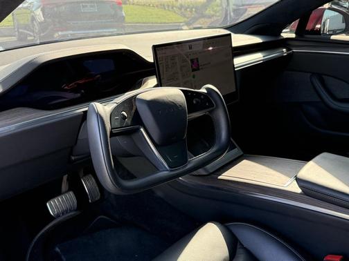 2021 Tesla Model S Plaid