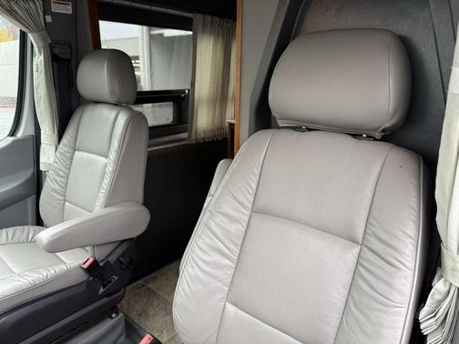 2014 Mercedes-Benz Sprinter High Roof