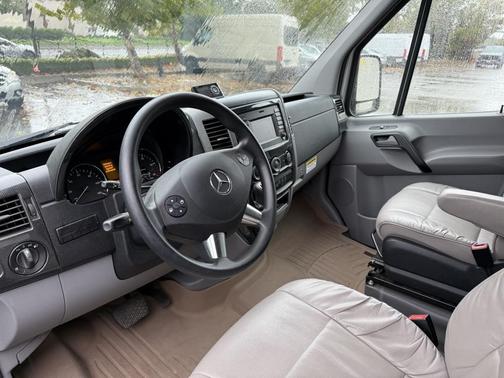 2014 Mercedes-Benz Sprinter High Roof