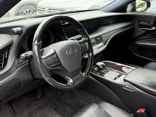 2019 Lexus LS 500 Base