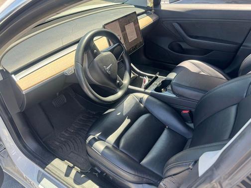 2019 Tesla Model 3 Standard Range