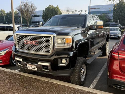 2016 GMC Sierra 2500 Denali