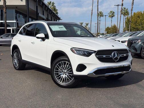 Polar White 2027 Mercedes-Benz GLC 300 4MATIC