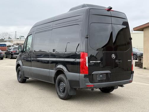 2025 Mercedes-Benz Sprinter 2500 Standard Roof