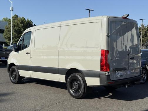 2024 Mercedes-Benz Sprinter 2500 Standard Roof