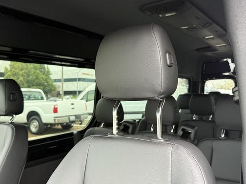 2025 Mercedes-Benz Sprinter 2500 High Roof