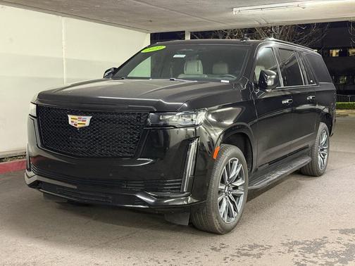 2023 Cadillac Escalade ESV Sport