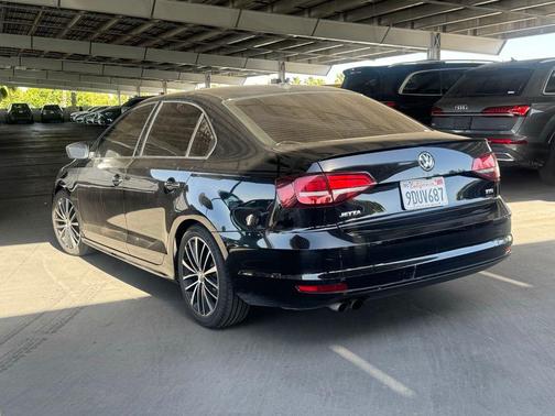 Black Uni 2016 Volkswagen Jetta 1.8T Sport