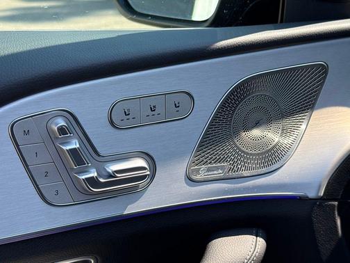 Obsidian Black Metallic 2026 Mercedes-Benz GLE 350 Base