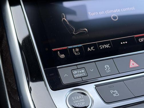 2024 Audi Q7 45 Premium Plus