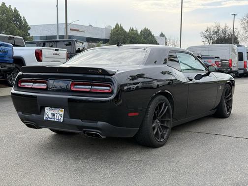 2022 Dodge Challenger R/T Scat Pack
