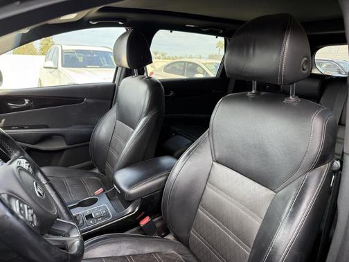 2018 Kia Sorento SX