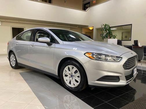 2014 Ford Fusion S