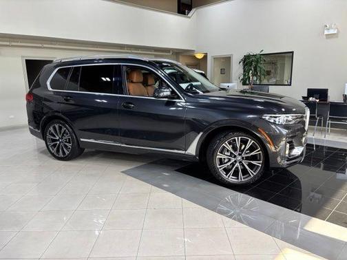 Dark Graphite Metallic 2021 BMW X7 xDrive40i