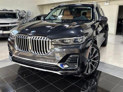 Dark Graphite Metallic 2021 BMW X7 xDrive40i