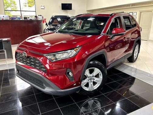 Ruby Flare Pearl 2019 Toyota RAV4 XLE